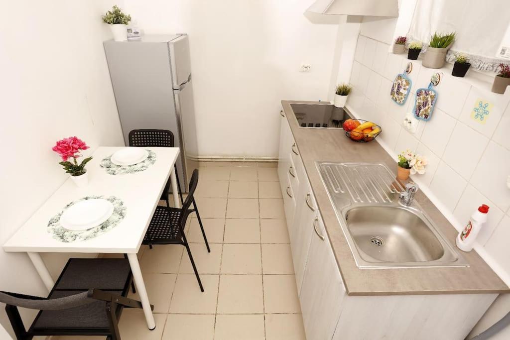 1 Bdrm Apartment In City Center Bukareszt Zewnętrze zdjęcie